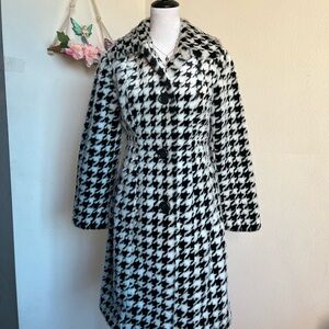 Vintage Houndstooth Coat size small